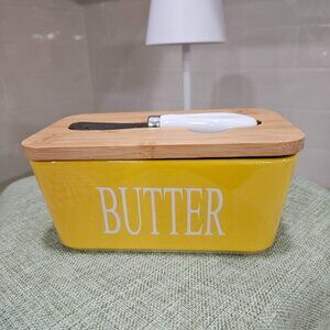 Butter Dish with bamboo cover and butter knife